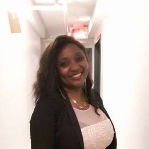 Meet your Posher, Léocadie